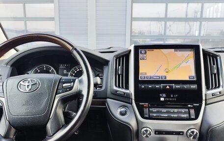 Toyota Land Cruiser 200, 2018 год, 5 750 000 рублей, 11 фотография