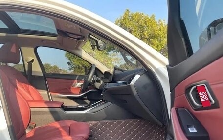 BMW 3 серия, 2024 год, 3 760 000 рублей, 10 фотография