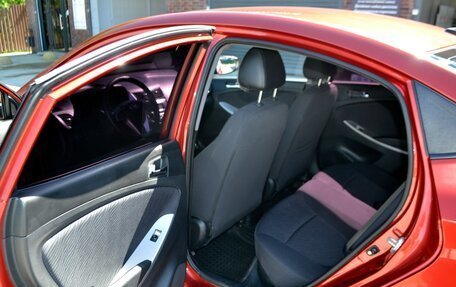 Hyundai Solaris II рестайлинг, 2011 год, 860 000 рублей, 8 фотография