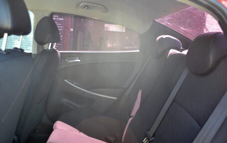 Hyundai Solaris II рестайлинг, 2011 год, 860 000 рублей, 9 фотография