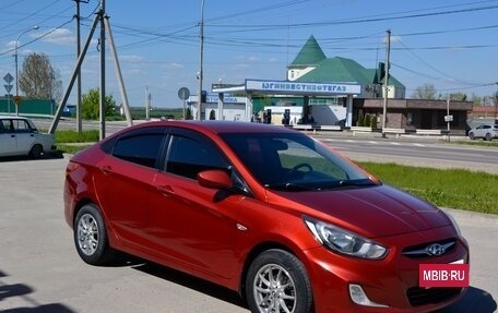 Hyundai Solaris II рестайлинг, 2011 год, 860 000 рублей, 4 фотография