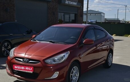 Hyundai Solaris II рестайлинг, 2011 год, 860 000 рублей, 5 фотография