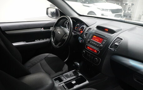 KIA Sorento II рестайлинг, 2015 год, 2 095 000 рублей, 11 фотография