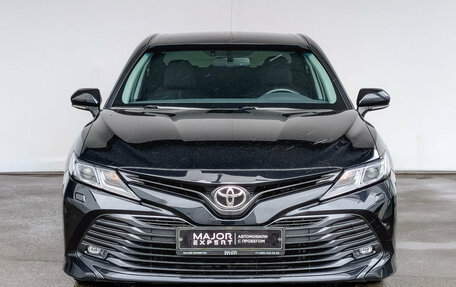 Toyota Camry, 2020 год, 3 250 000 рублей, 2 фотография