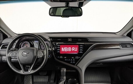 Toyota Camry, 2020 год, 3 250 000 рублей, 14 фотография