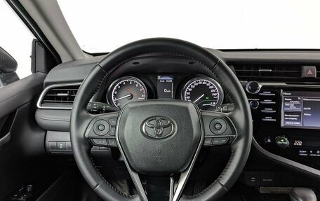 Toyota Camry, 2020 год, 3 250 000 рублей, 22 фотография