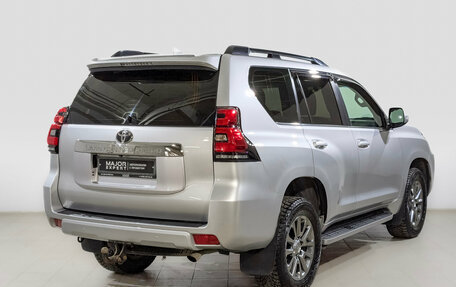 Toyota Land Cruiser Prado 150 рестайлинг 2, 2018 год, 4 400 000 рублей, 5 фотография