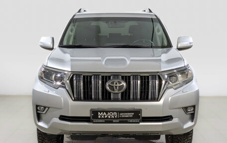 Toyota Land Cruiser Prado 150 рестайлинг 2, 2018 год, 4 400 000 рублей, 2 фотография
