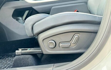 Geely Atlas, 2024 год, 4 017 190 рублей, 9 фотография