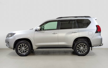 Toyota Land Cruiser Prado 150 рестайлинг 2, 2018 год, 4 400 000 рублей, 8 фотография