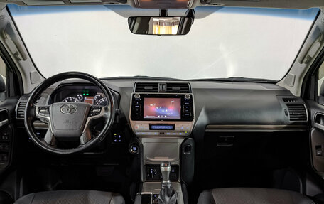 Toyota Land Cruiser Prado 150 рестайлинг 2, 2018 год, 4 400 000 рублей, 14 фотография