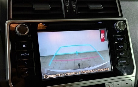 Toyota Land Cruiser Prado 150 рестайлинг 2, 2018 год, 4 400 000 рублей, 26 фотография