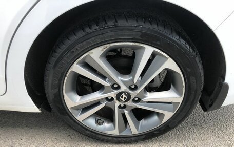 Hyundai Elantra VI рестайлинг, 2017 год, 1 359 000 рублей, 14 фотография