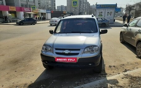 Chevrolet Niva I рестайлинг, 2009 год, 435 000 рублей, 1 фотография