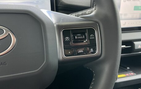 Toyota RAV4, 2026 год, 4 470 000 рублей, 24 фотография