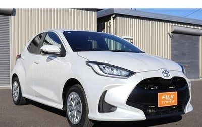 Toyota Yaris, 2023 год, 1 100 000 рублей, 1 фотография