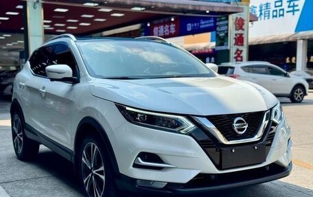 Nissan Qashqai, 2022 год, 1 680 000 рублей, 2 фотография