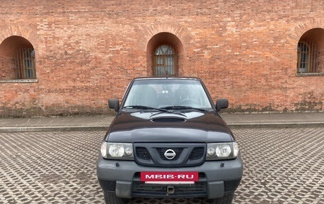Nissan Terrano II рестайлинг, 2003 год, 820 000 рублей, 2 фотография