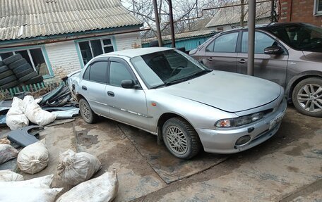 Mitsubishi Galant VIII, 1996 год, 51 000 рублей, 2 фотография