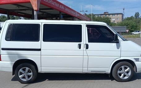 Volkswagen Caravelle T4, 2000 год, 1 620 000 рублей, 23 фотография