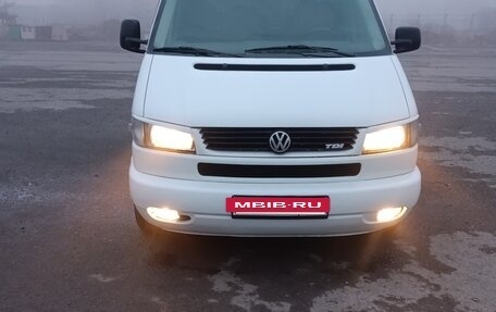 Volkswagen Caravelle T4, 2000 год, 1 620 000 рублей, 27 фотография