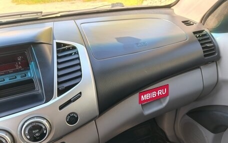 Mitsubishi L200 IV рестайлинг, 2010 год, 2 277 000 рублей, 7 фотография