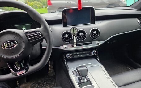 KIA Stinger I, 2018 год, 2 700 000 рублей, 15 фотография