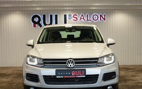 Volkswagen Touareg III, 2012 год, 2 295 000 рублей, 2 фотография