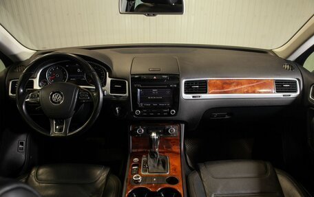 Volkswagen Touareg III, 2012 год, 2 295 000 рублей, 20 фотография