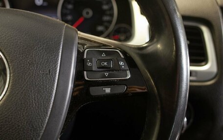 Volkswagen Touareg III, 2012 год, 2 295 000 рублей, 26 фотография