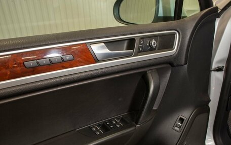 Volkswagen Touareg III, 2012 год, 2 295 000 рублей, 33 фотография