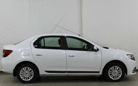 Renault Logan II, 2015 год, 725 000 рублей, 6 фотография