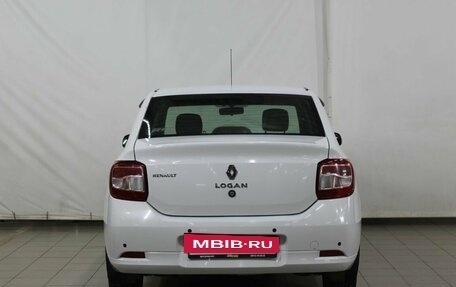 Renault Logan II, 2015 год, 725 000 рублей, 10 фотография