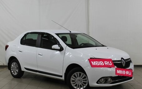 Renault Logan II, 2015 год, 725 000 рублей, 3 фотография