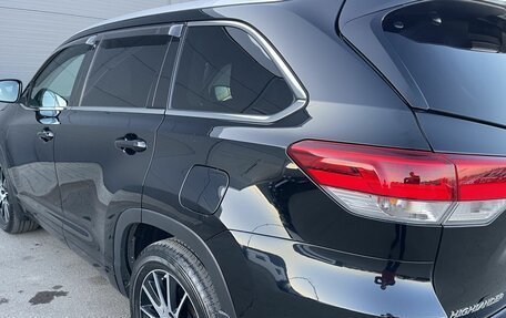 Toyota Highlander III, 2019 год, 3 745 000 рублей, 12 фотография