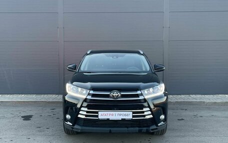 Toyota Highlander III, 2019 год, 3 745 000 рублей, 4 фотография