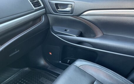 Toyota Highlander III, 2019 год, 3 745 000 рублей, 20 фотография