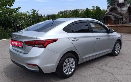 Hyundai Solaris II рестайлинг, 2018 год, 1 299 000 рублей, 4 фотография