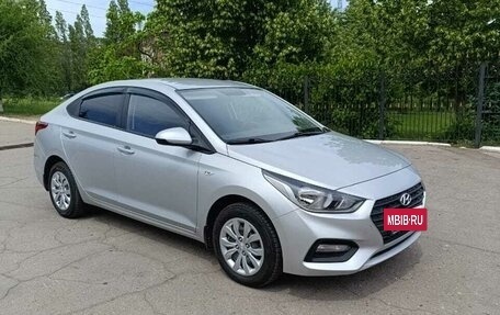 Hyundai Solaris II рестайлинг, 2018 год, 1 299 000 рублей, 6 фотография