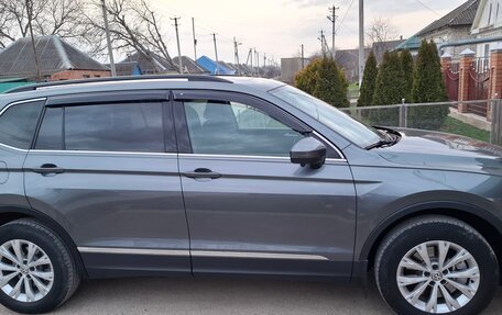 Volkswagen Tiguan II, 2021 год, 2 890 000 рублей, 4 фотография