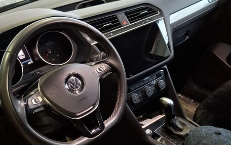 Volkswagen Tiguan II, 2021 год, 2 890 000 рублей, 18 фотография