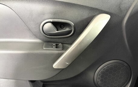 Renault Logan II, 2014 год, 695 000 рублей, 16 фотография