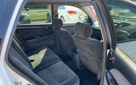 Toyota Caldina, 2001 год, 379 999 рублей, 12 фотография