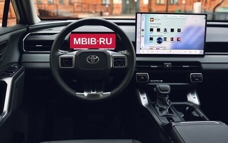 Toyota RAV4, 2026 год, 4 400 000 рублей, 3 фотография