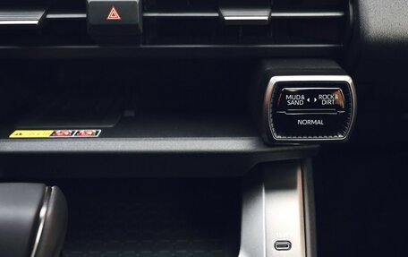 Toyota RAV4, 2026 год, 4 400 000 рублей, 28 фотография