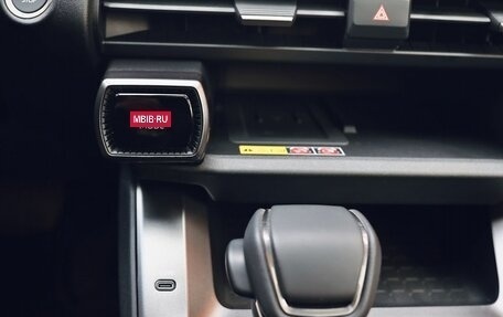 Toyota RAV4, 2026 год, 4 400 000 рублей, 27 фотография