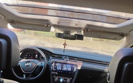 Volkswagen Passat B8 рестайлинг, 2018 год, 2 690 000 рублей, 21 фотография