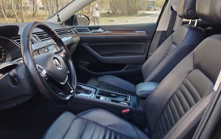 Volkswagen Passat B8 рестайлинг, 2018 год, 2 690 000 рублей, 14 фотография