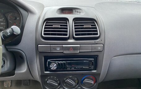 Hyundai Accent II, 2005 год, 390 000 рублей, 4 фотография