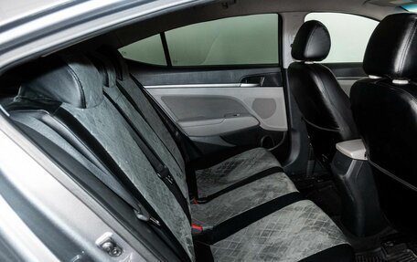 Hyundai Elantra VI рестайлинг, 2019 год, 1 050 000 рублей, 8 фотография